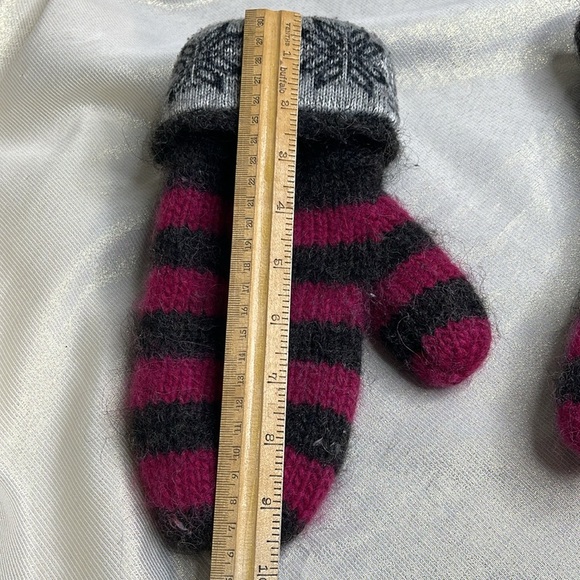 Striped Mohair Wool Knit Mittens Dark Grey Magenta Pink Lined Fold Over Cuff - Picture 5 of 6